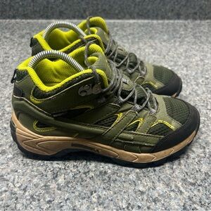 Merrell Kids Unisex Moab 2 Mid Waterproof Hiking Boots | Youth Size 2.5